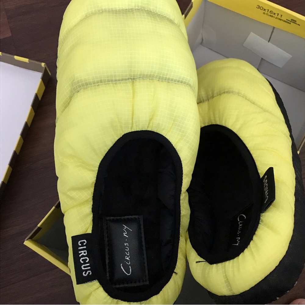 Circus NY Hollin Puffer Slipper NIB